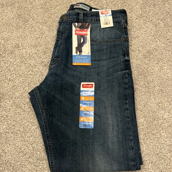 Men’s wrangler straight jeans - Picture 1 of 2
